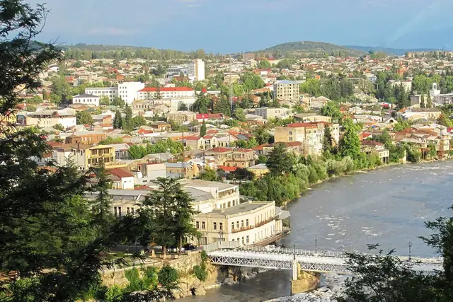 Кутаиси и Белый мост над Риони